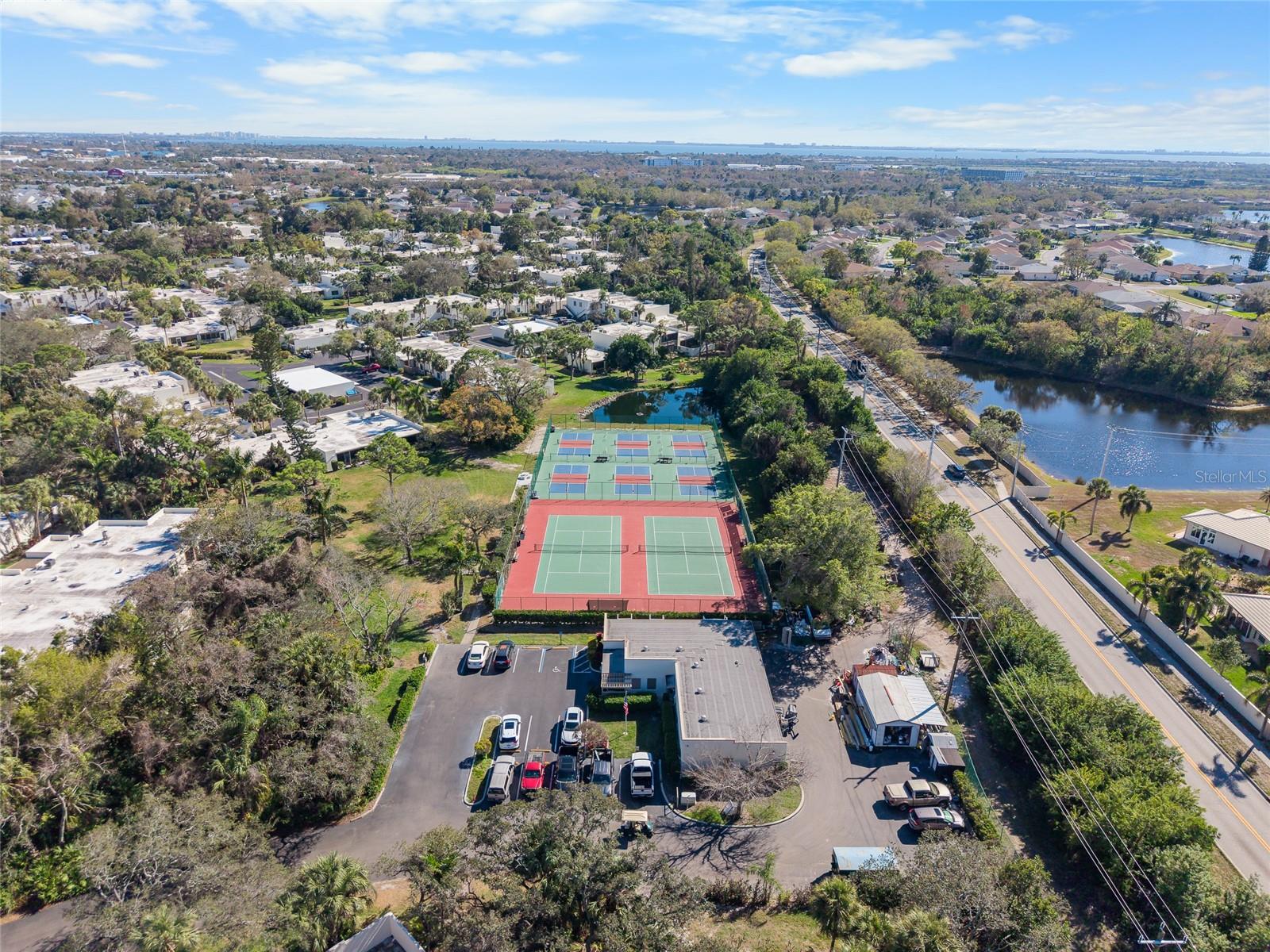 SPRING LAKES III - Residential