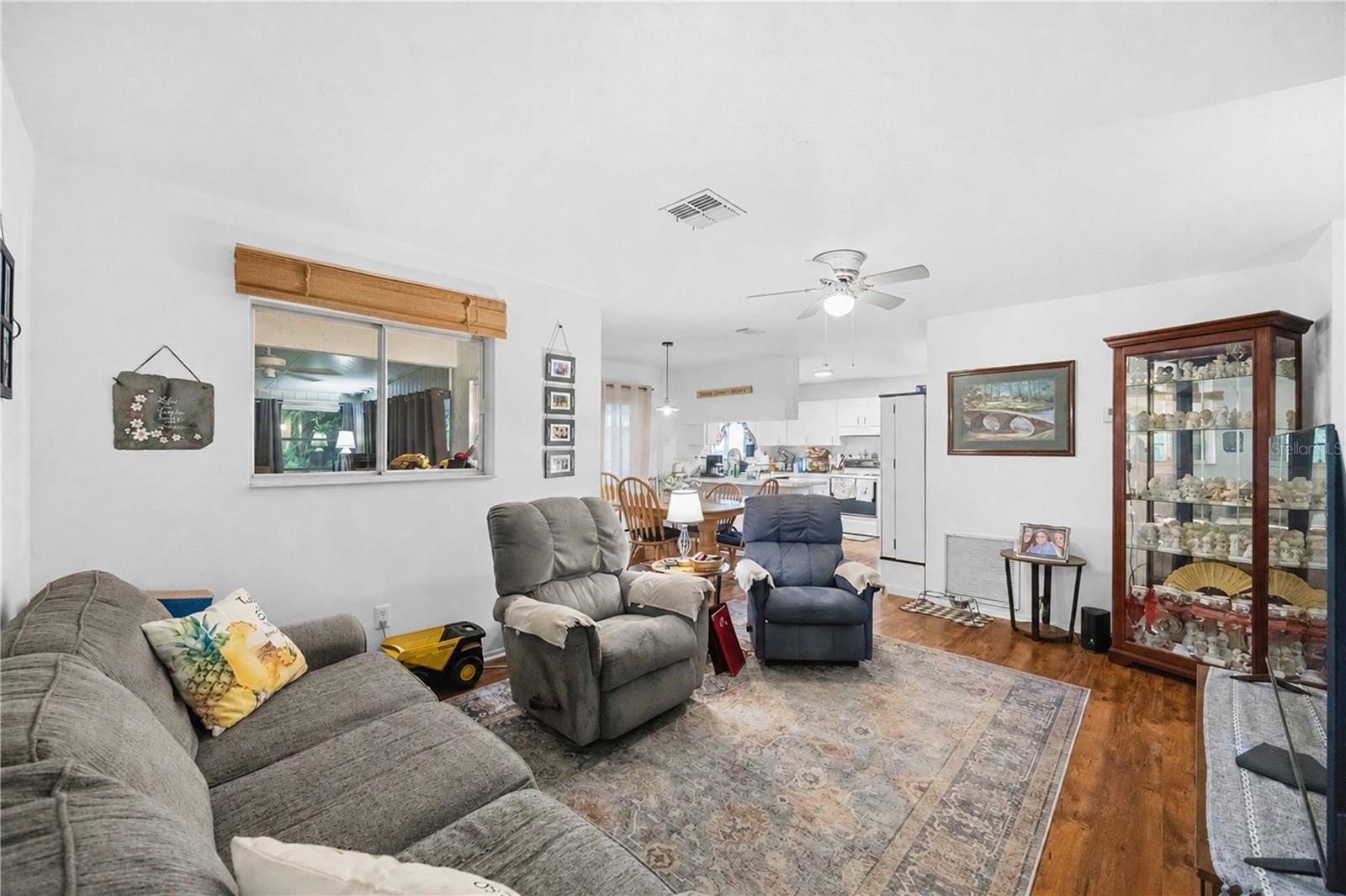 5409 KENWOOD DRIVE
