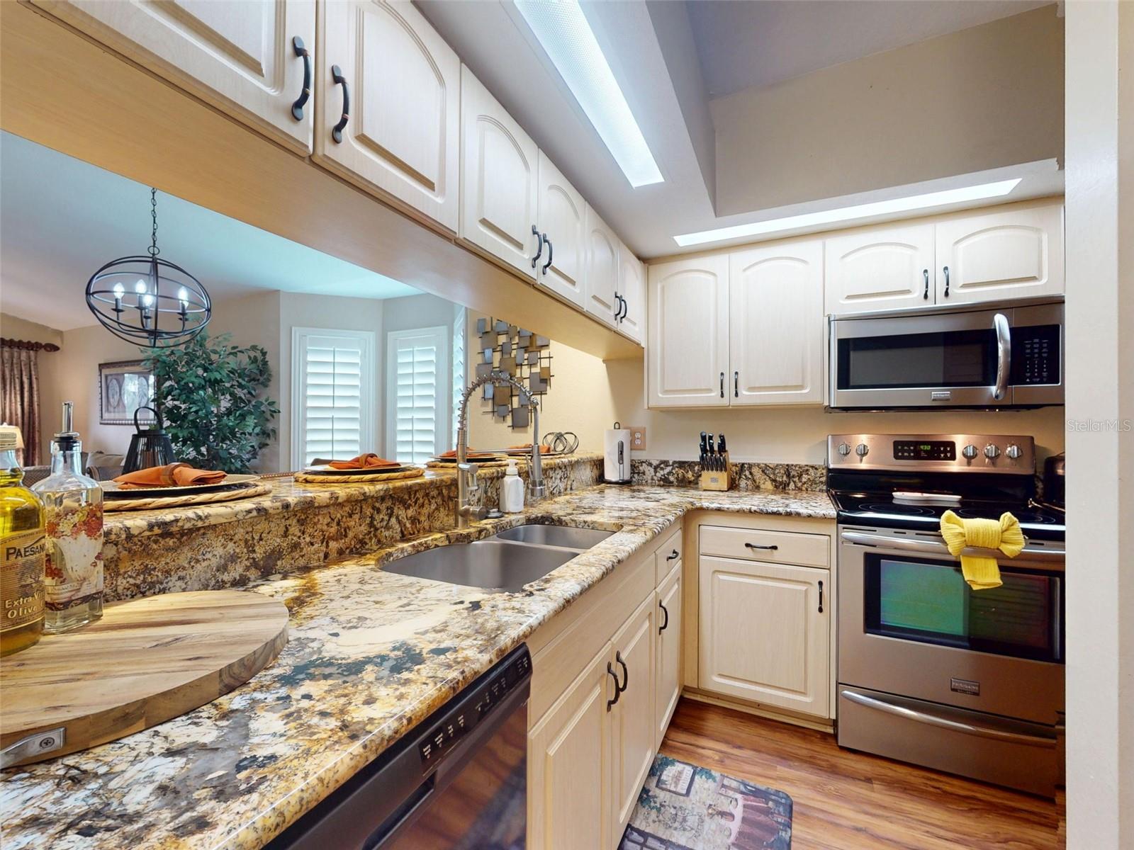 BOUCHELLE ISLAND CONDO - Residential