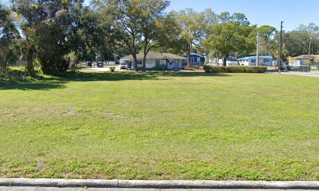 Photo of 1016 Morgan Avenue N, Lakeland, FL 33805 (MLS # A4684660)