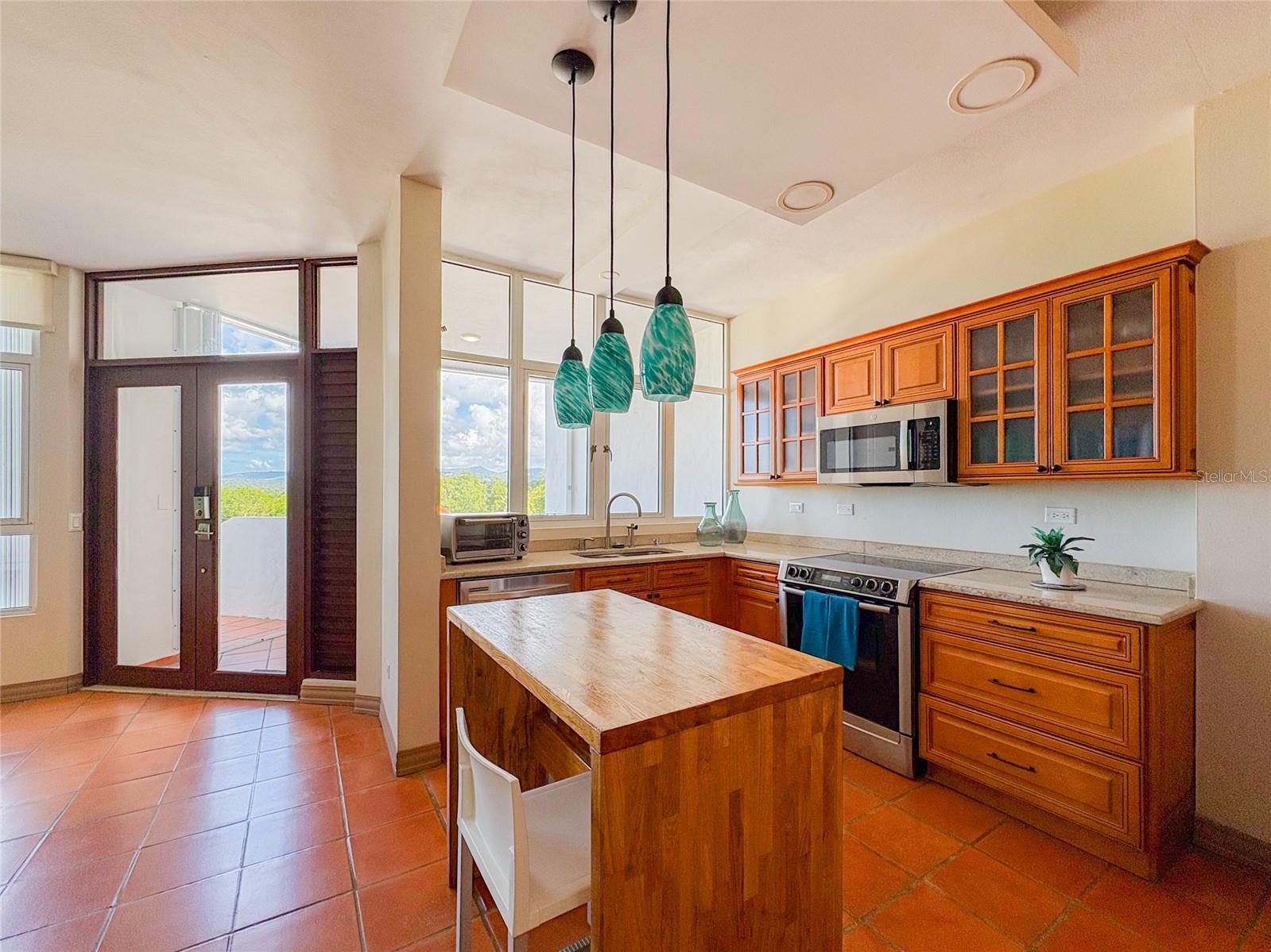 VILLA LAS BRISAS - Residential
