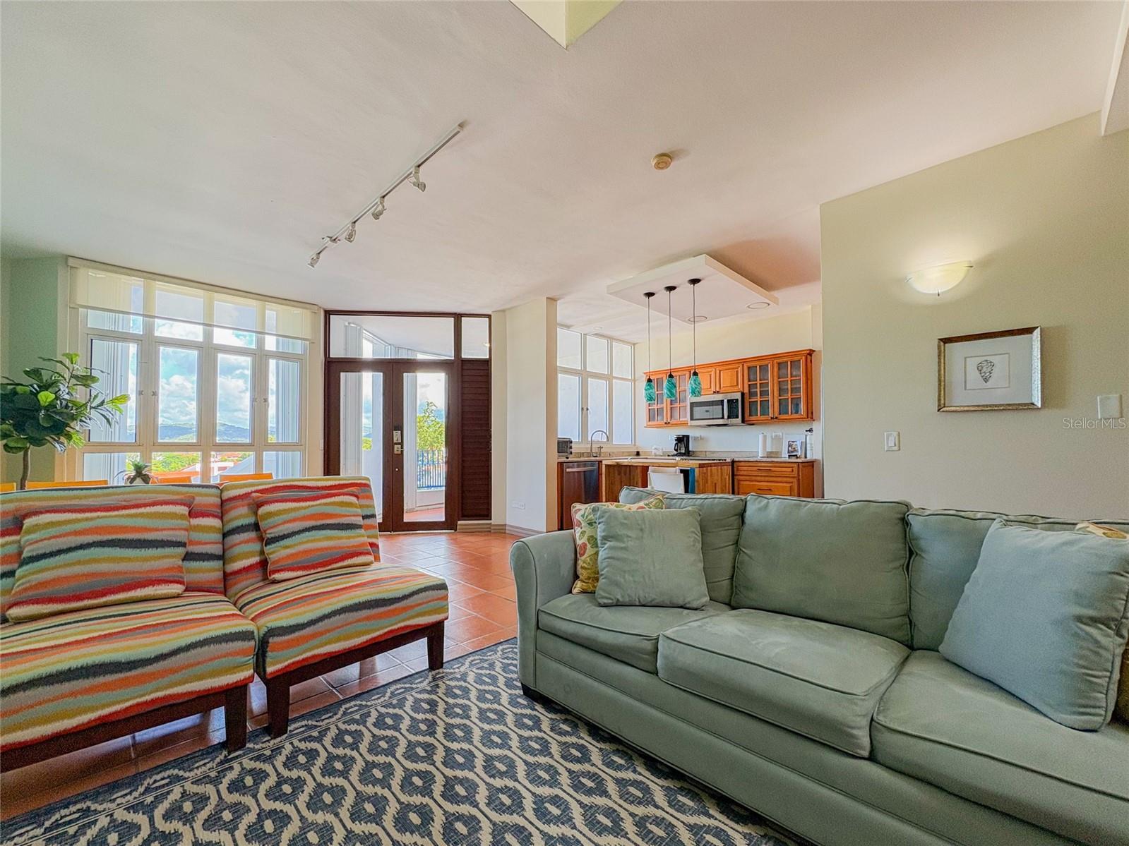 VILLA LAS BRISAS - Residential