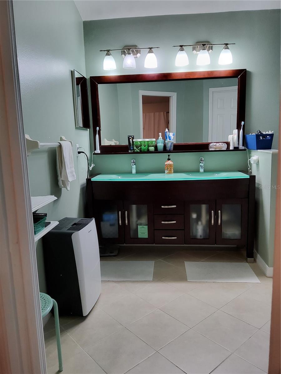 MAGNOLIA OAKS RIDGE - Residential