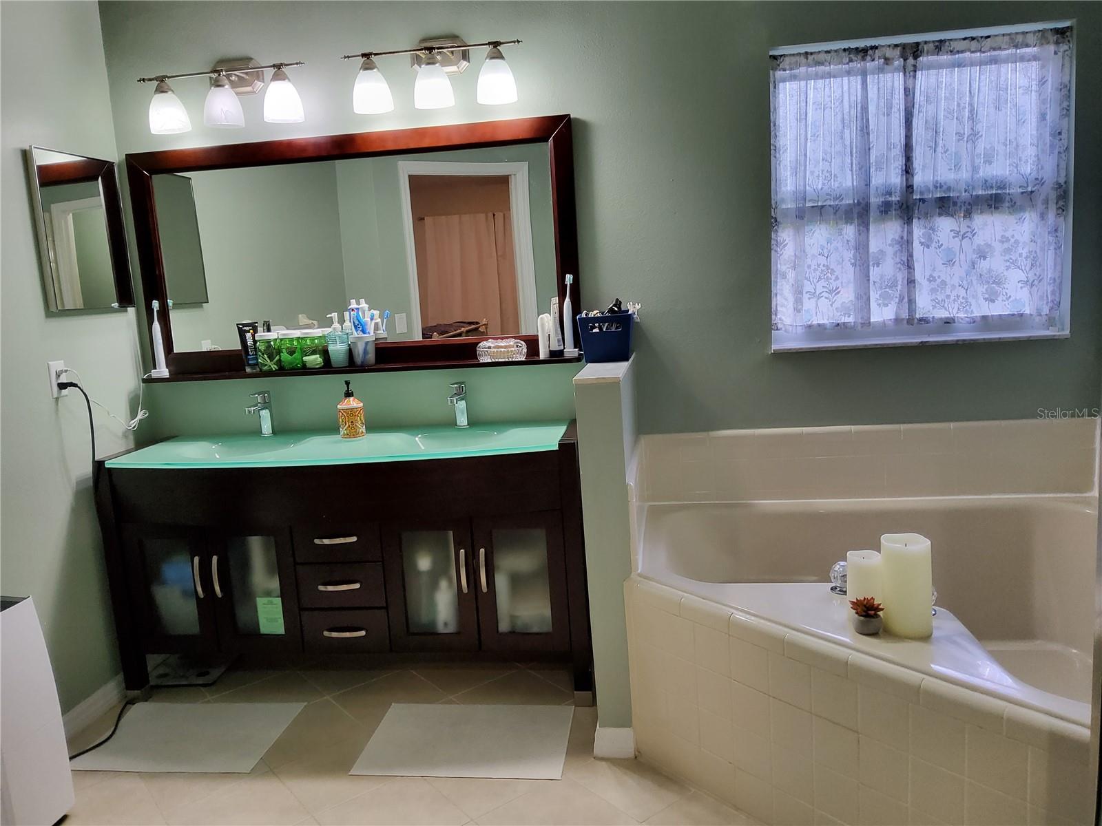 MAGNOLIA OAKS RIDGE - Residential