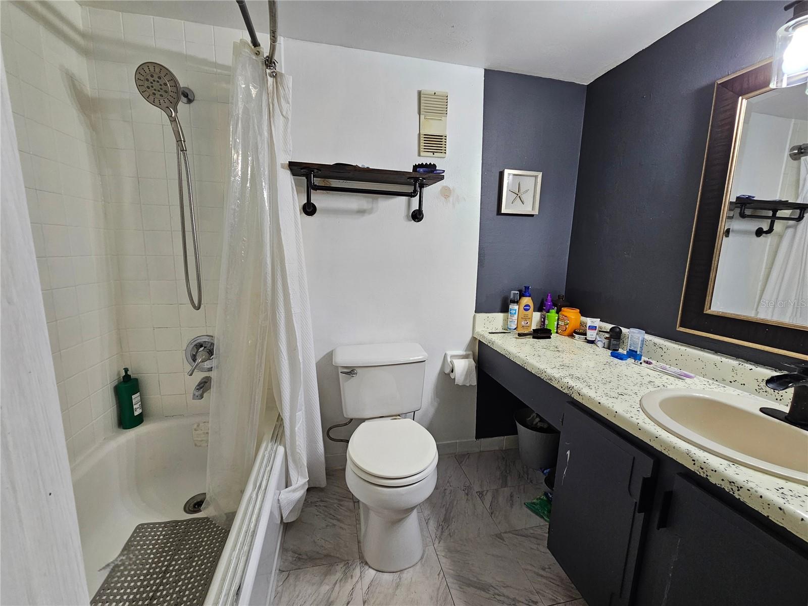 DAYTONA BEACH GOLF & COUNTRY CLUB - Residential