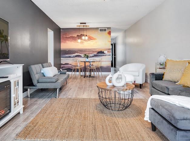 DAYTONA BEACH GOLF & COUNTRY CLUB - Residential