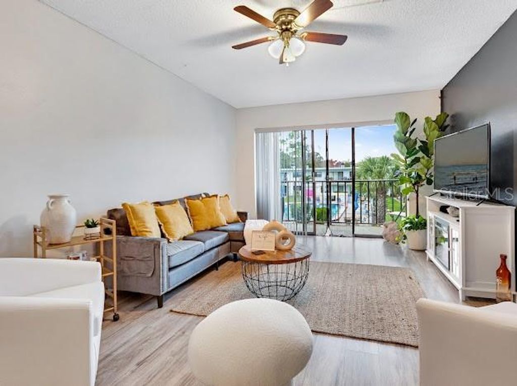 Photo of 1504 Virginia Avenue #203, Daytona Beach, FL 32114 (MLS # V4945805)