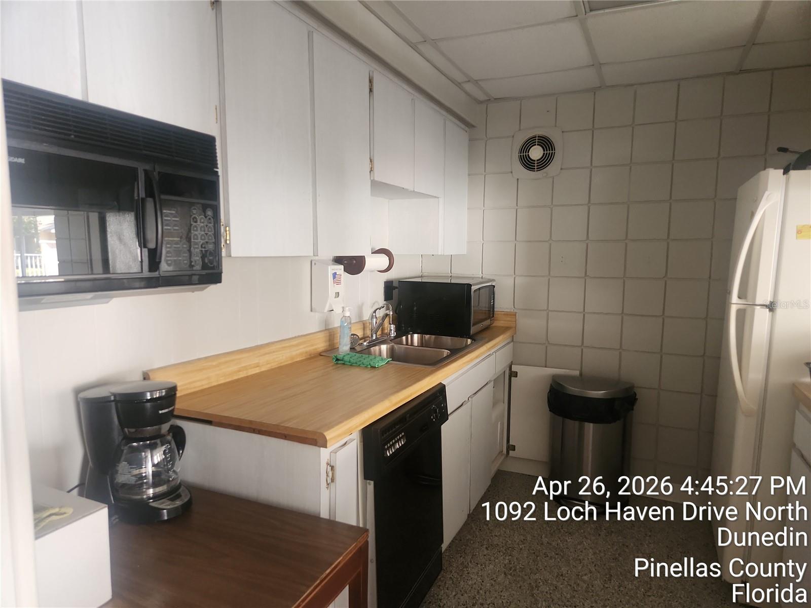 HEATHER HILL APTS - Residential Lease