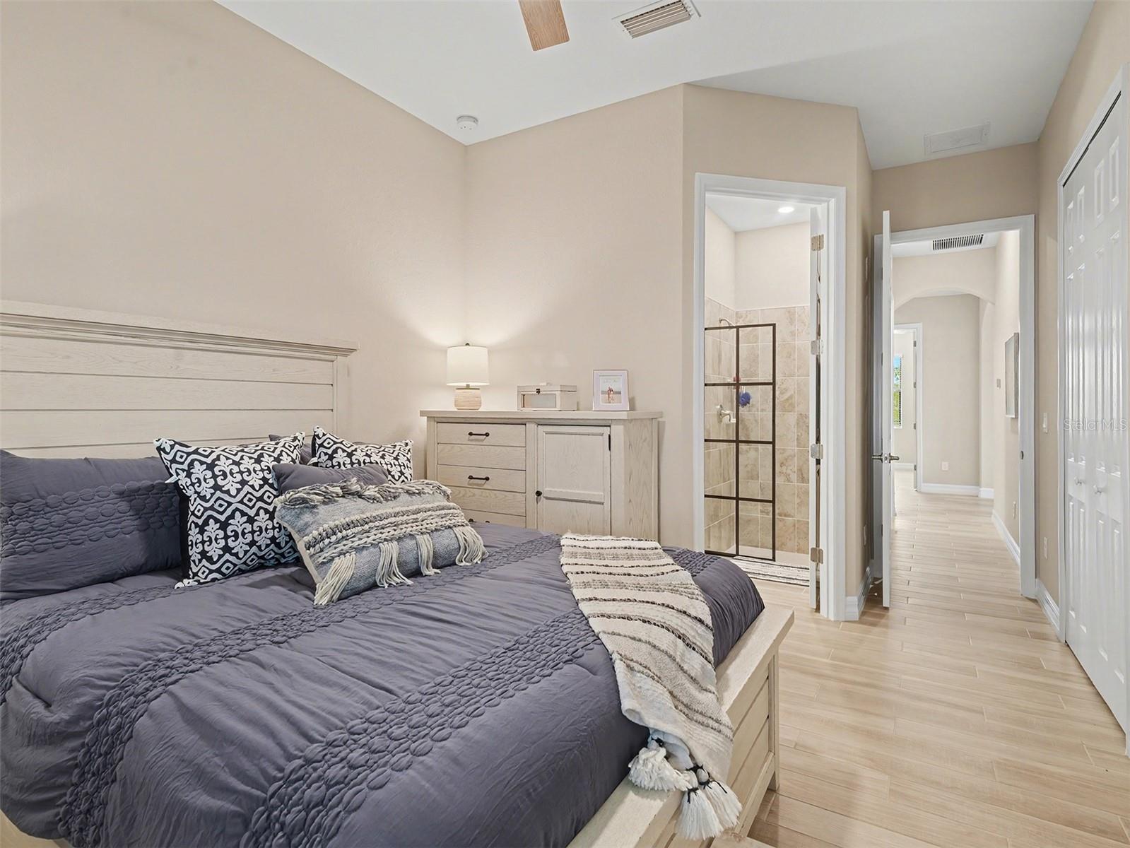 COUNTRY CLUB EAST AT LAKEWD RNCH YY1-4 - Residential