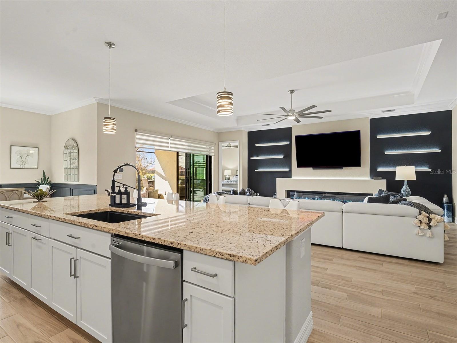 COUNTRY CLUB EAST AT LAKEWD RNCH YY1-4 - Residential