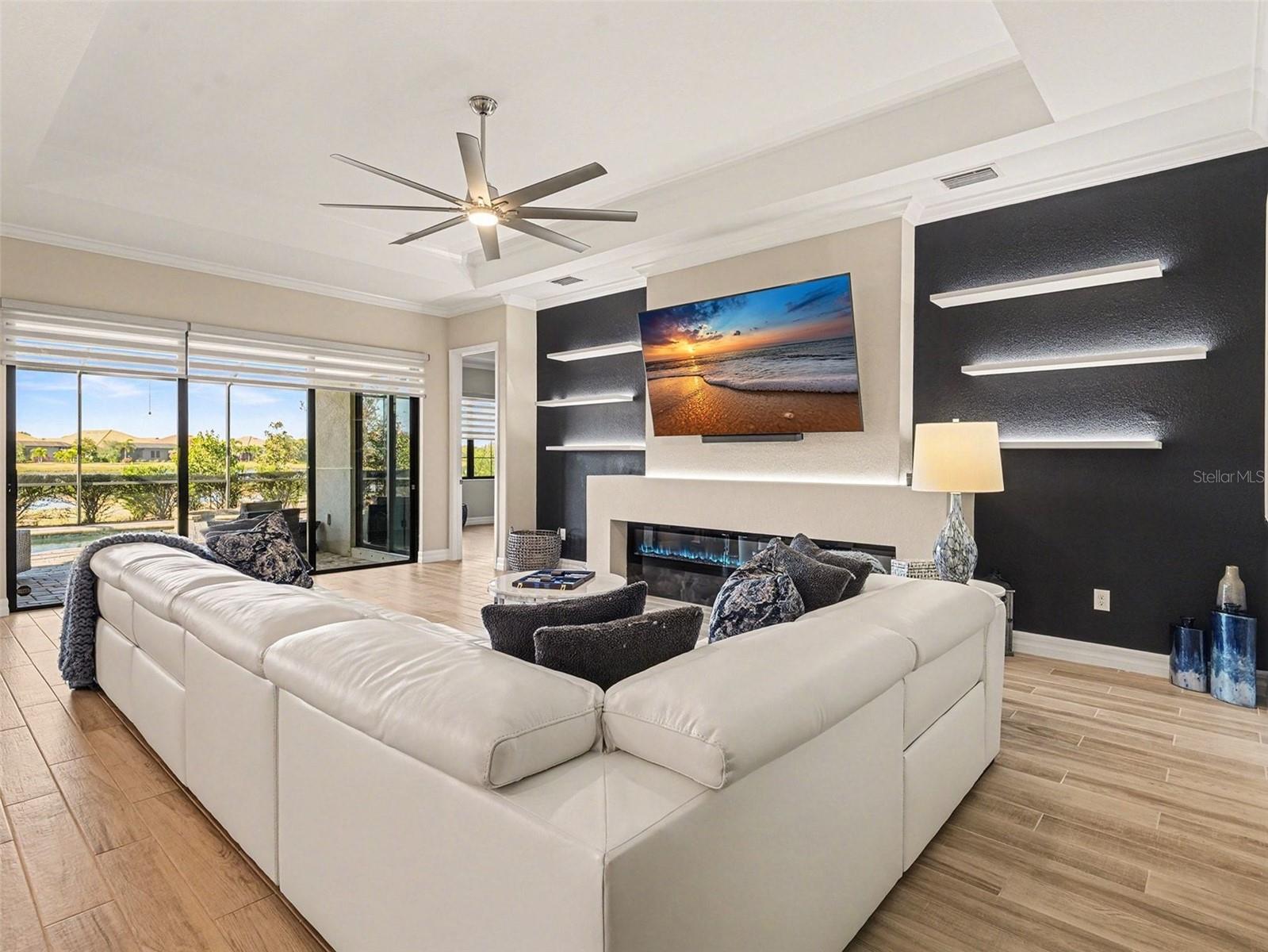 COUNTRY CLUB EAST AT LAKEWD RNCH YY1-4 - Residential