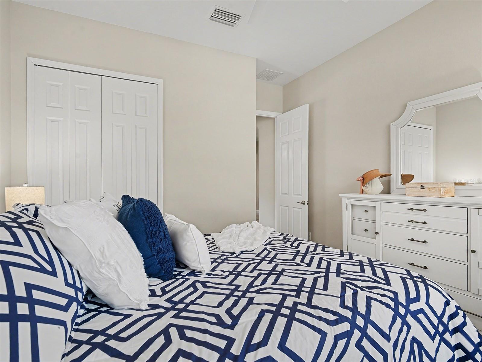 COUNTRY CLUB EAST AT LAKEWD RNCH YY1-4 - Residential