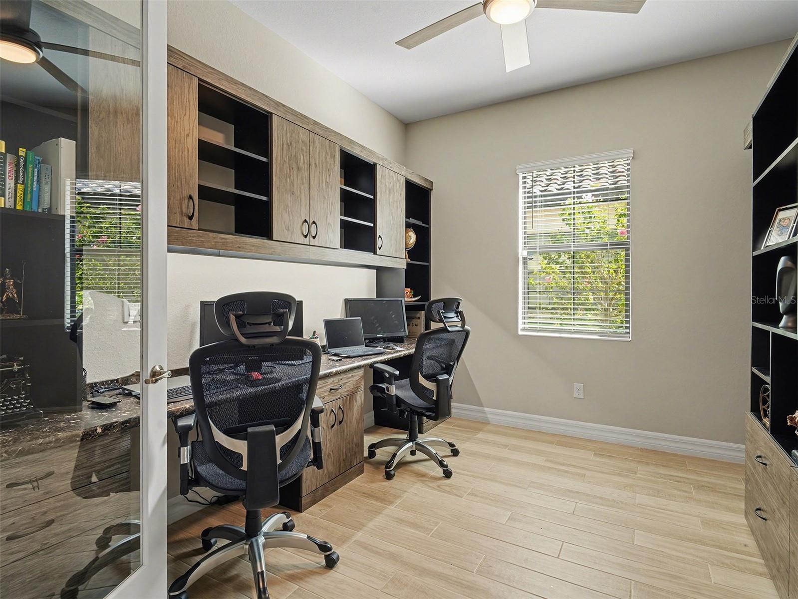 COUNTRY CLUB EAST AT LAKEWD RNCH YY1-4 - Residential