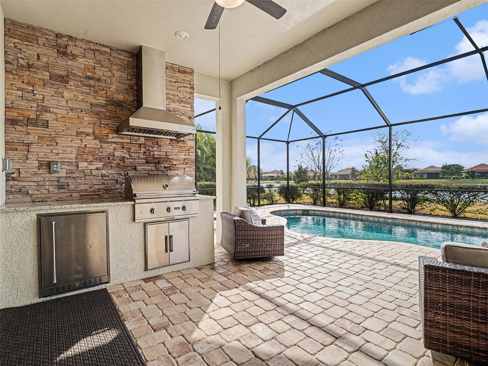 COUNTRY CLUB EAST AT LAKEWD RNCH YY1-4 - Residential