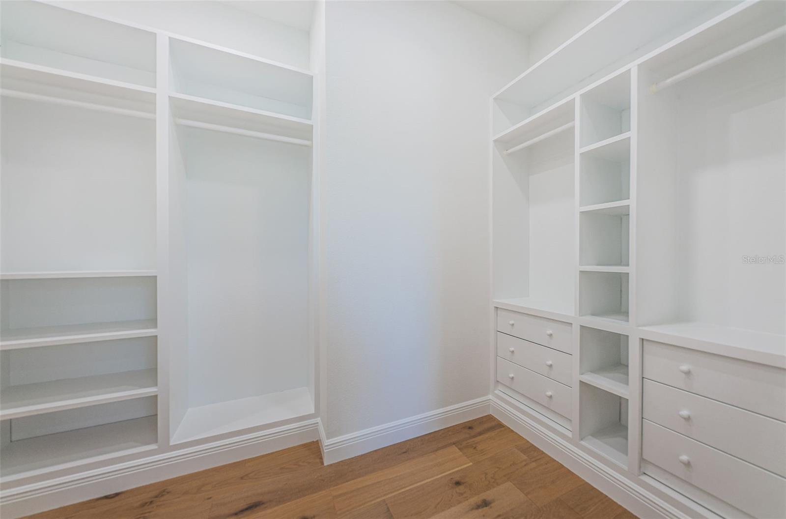 BROADWATER UNIT 2 - Residential