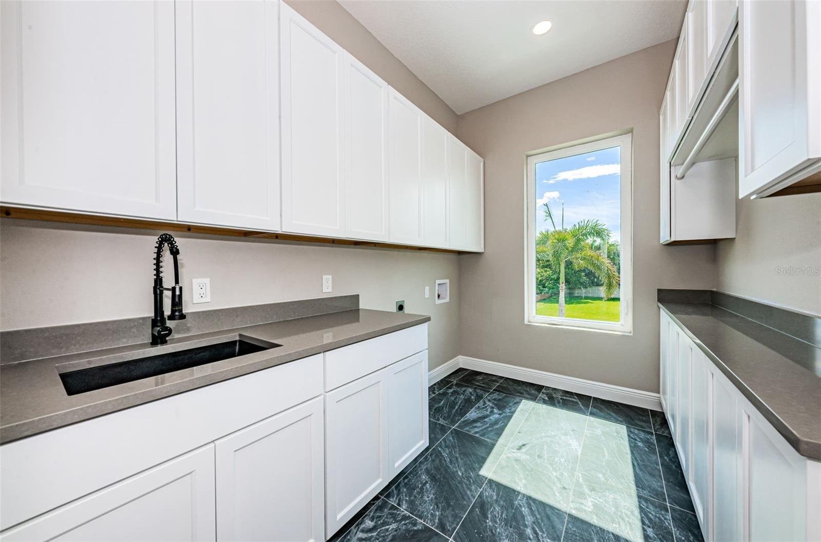 BROADWATER UNIT 2 - Residential