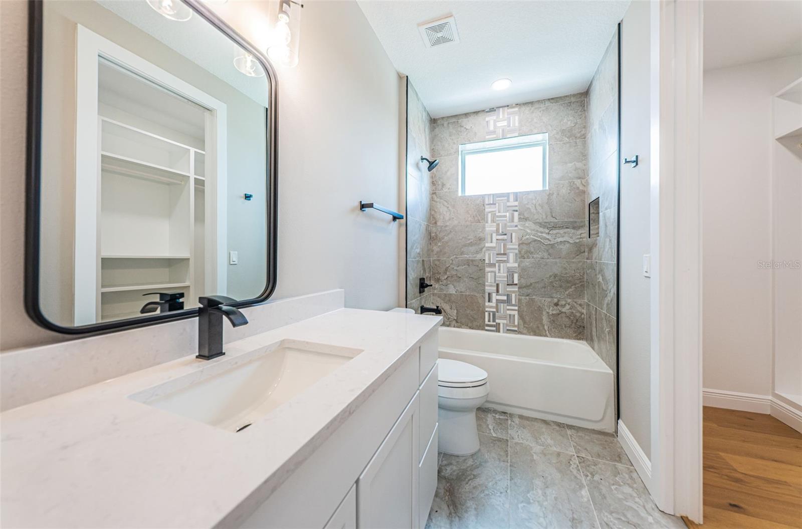 BROADWATER UNIT 2 - Residential