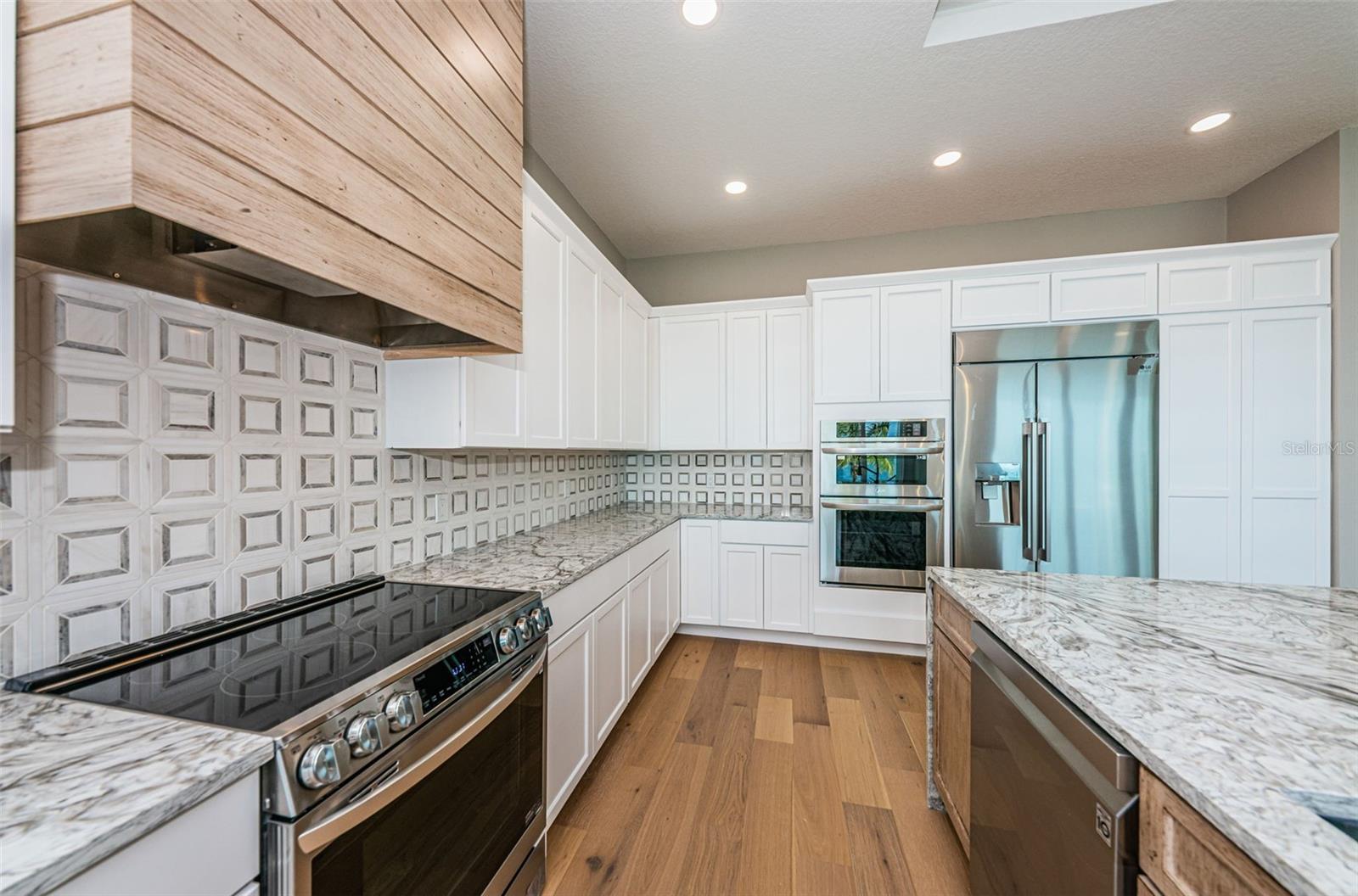 BROADWATER UNIT 2 - Residential