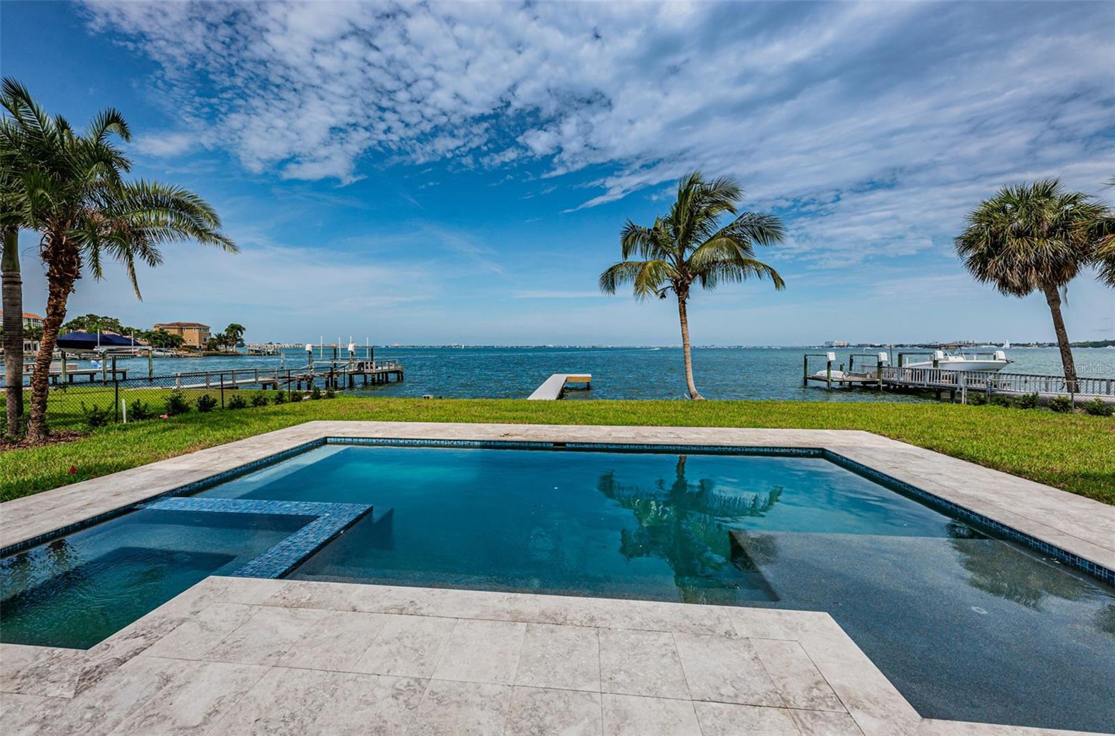 BROADWATER UNIT 2 - Residential