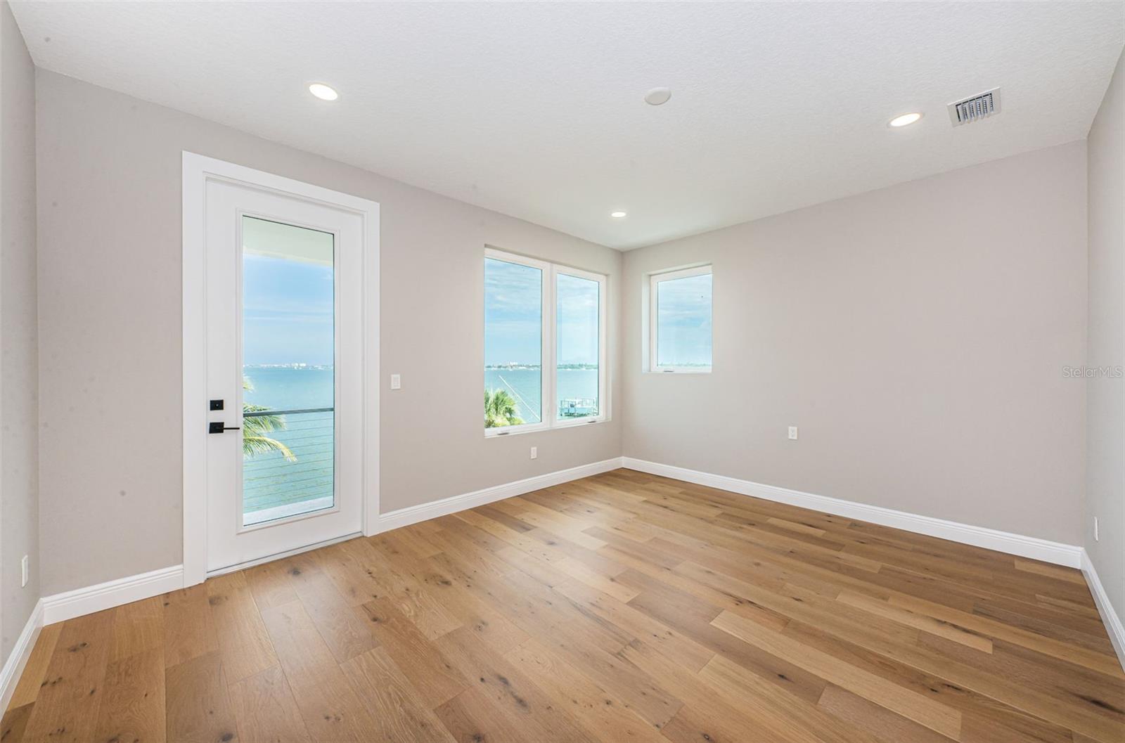 BROADWATER UNIT 2 - Residential