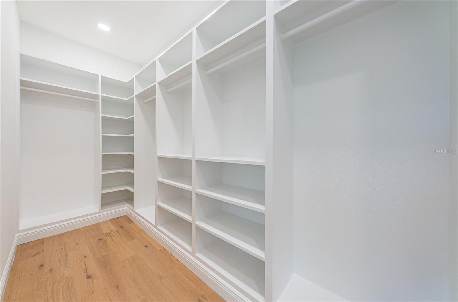 BROADWATER UNIT 2 - Residential