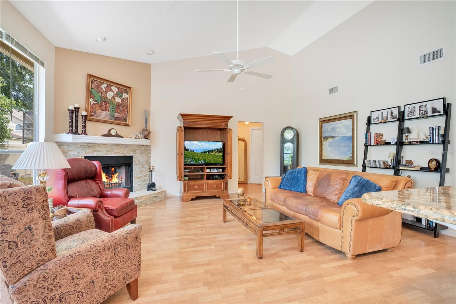 4119 PECAN LANE