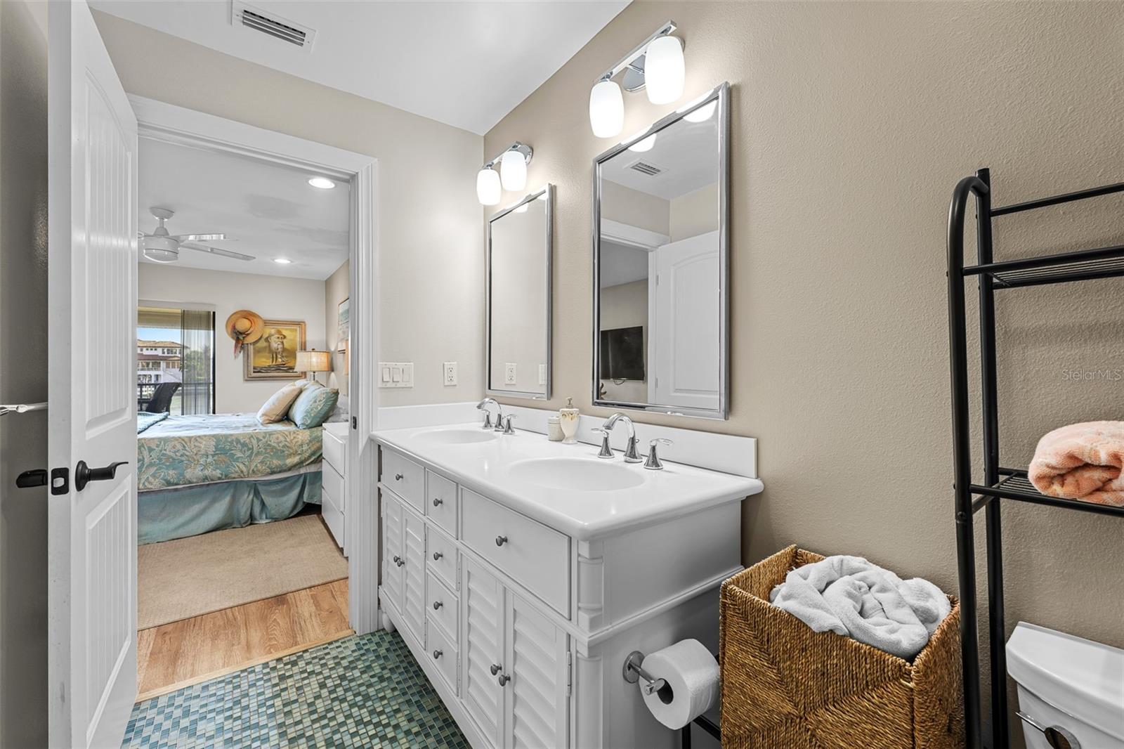 VILLAS ON POINT BRITTANY CONDO - Residential