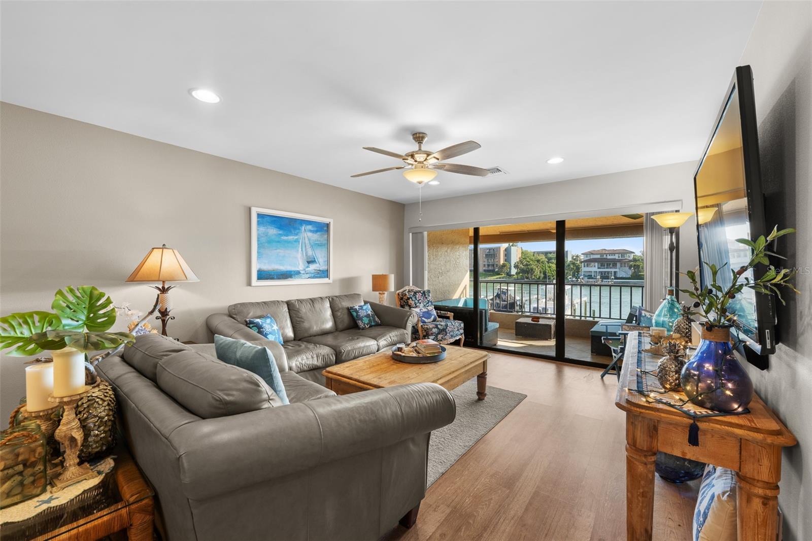 VILLAS ON POINT BRITTANY CONDO - Residential