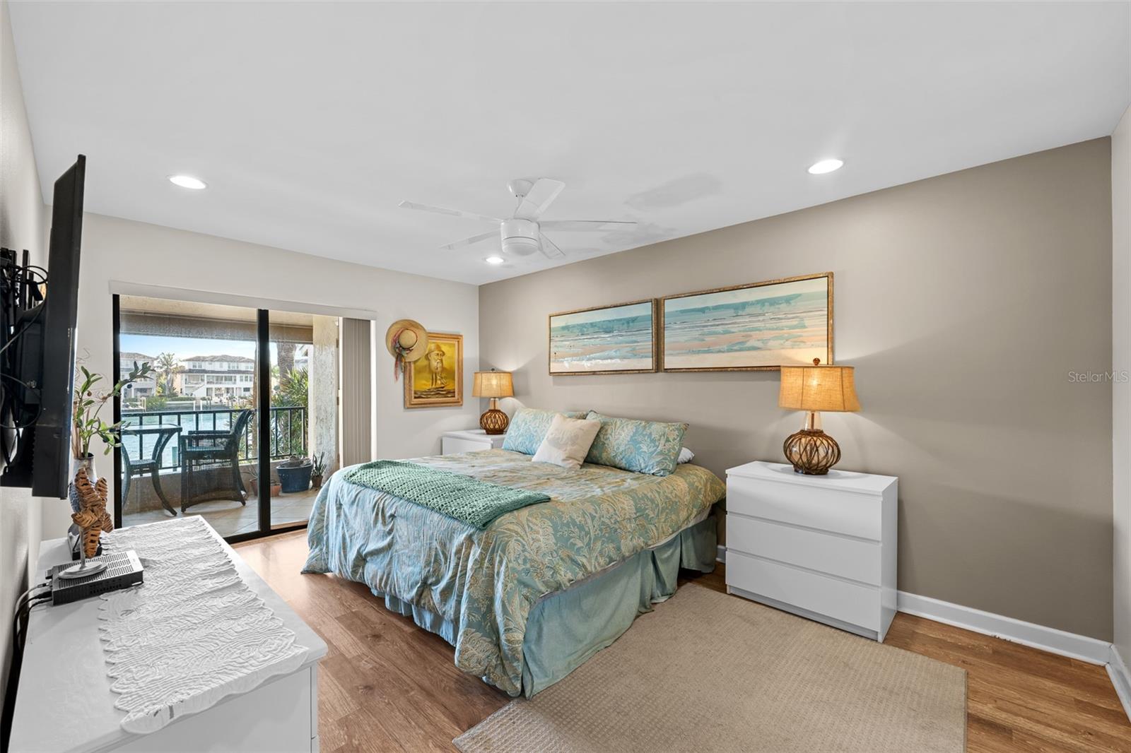 VILLAS ON POINT BRITTANY CONDO - Residential