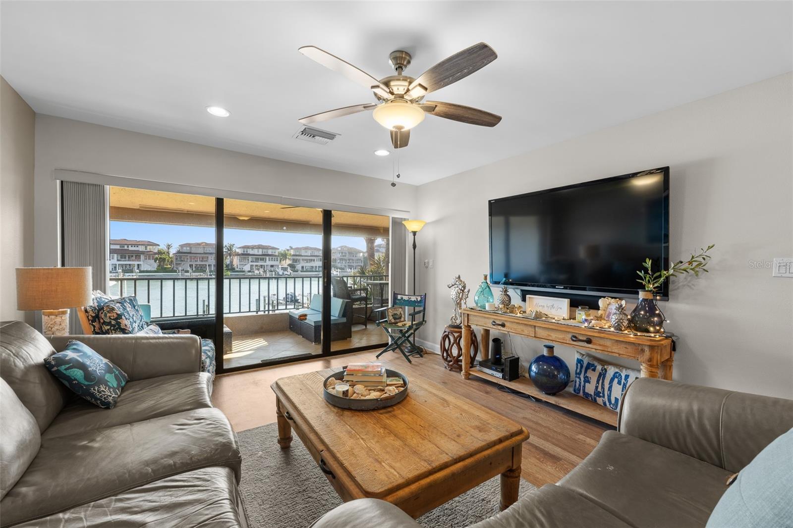 VILLAS ON POINT BRITTANY CONDO - Residential