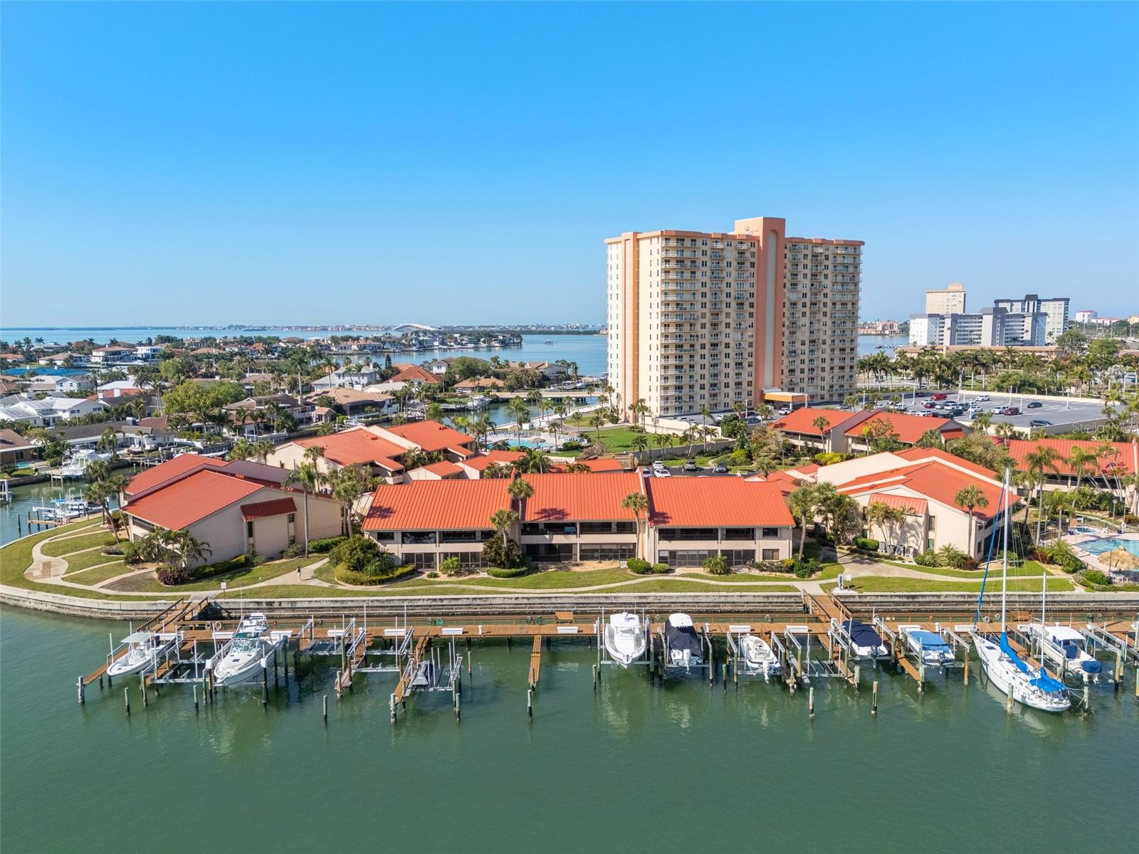 VILLAS ON POINT BRITTANY CONDO - Residential