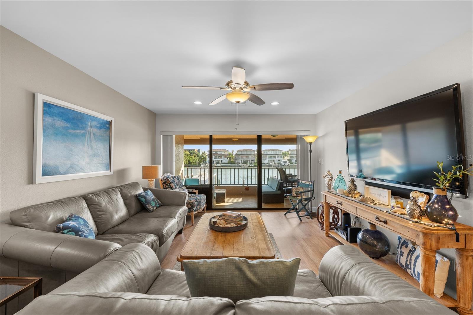 VILLAS ON POINT BRITTANY CONDO - Residential