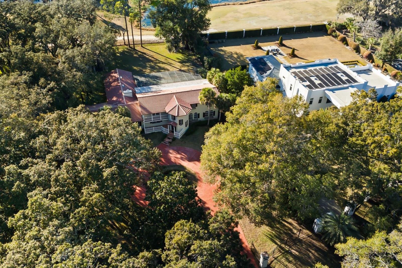 501 SWEETWATER CLUB CIRCLE