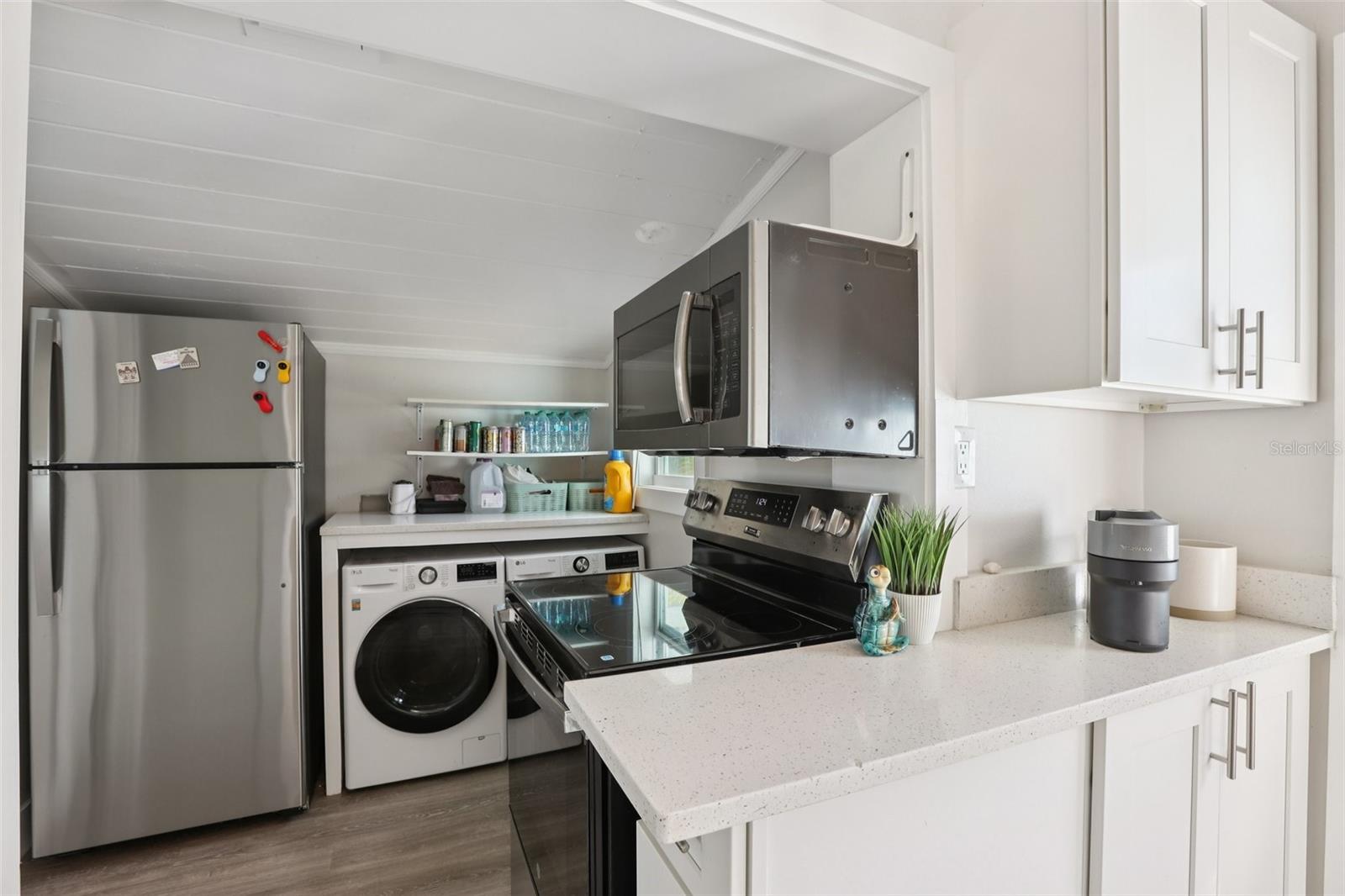 LONE PALM BEACH 4TH ADD - Residential