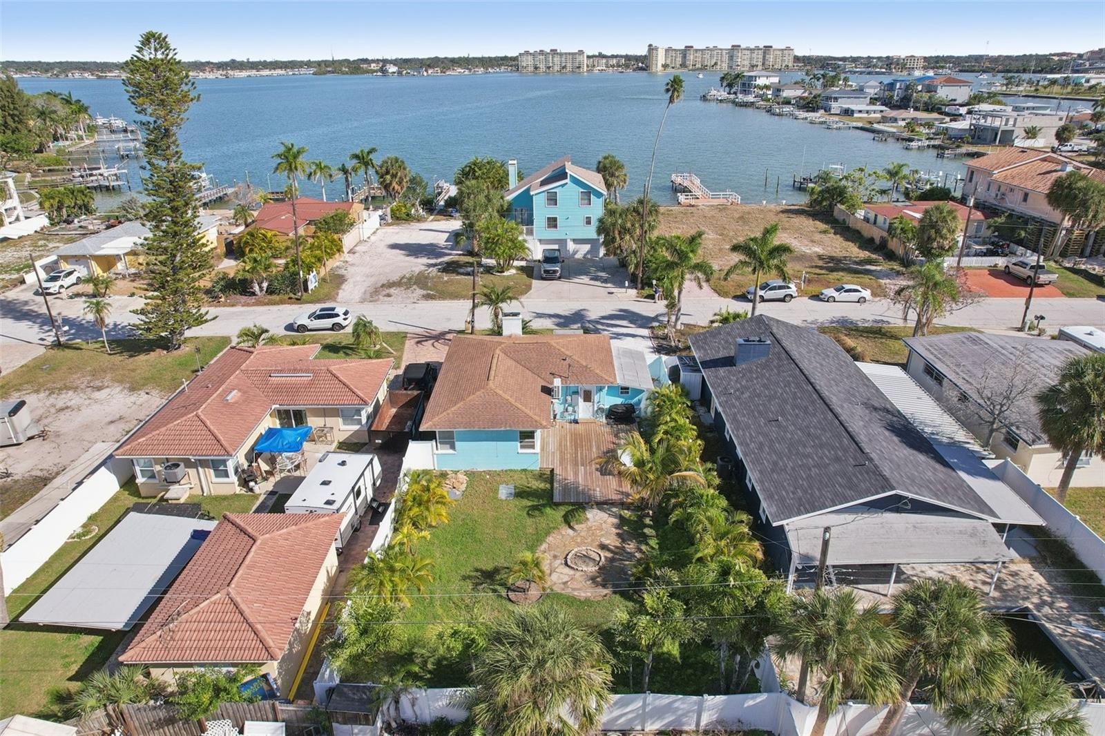 LONE PALM BEACH 4TH ADD - Residential