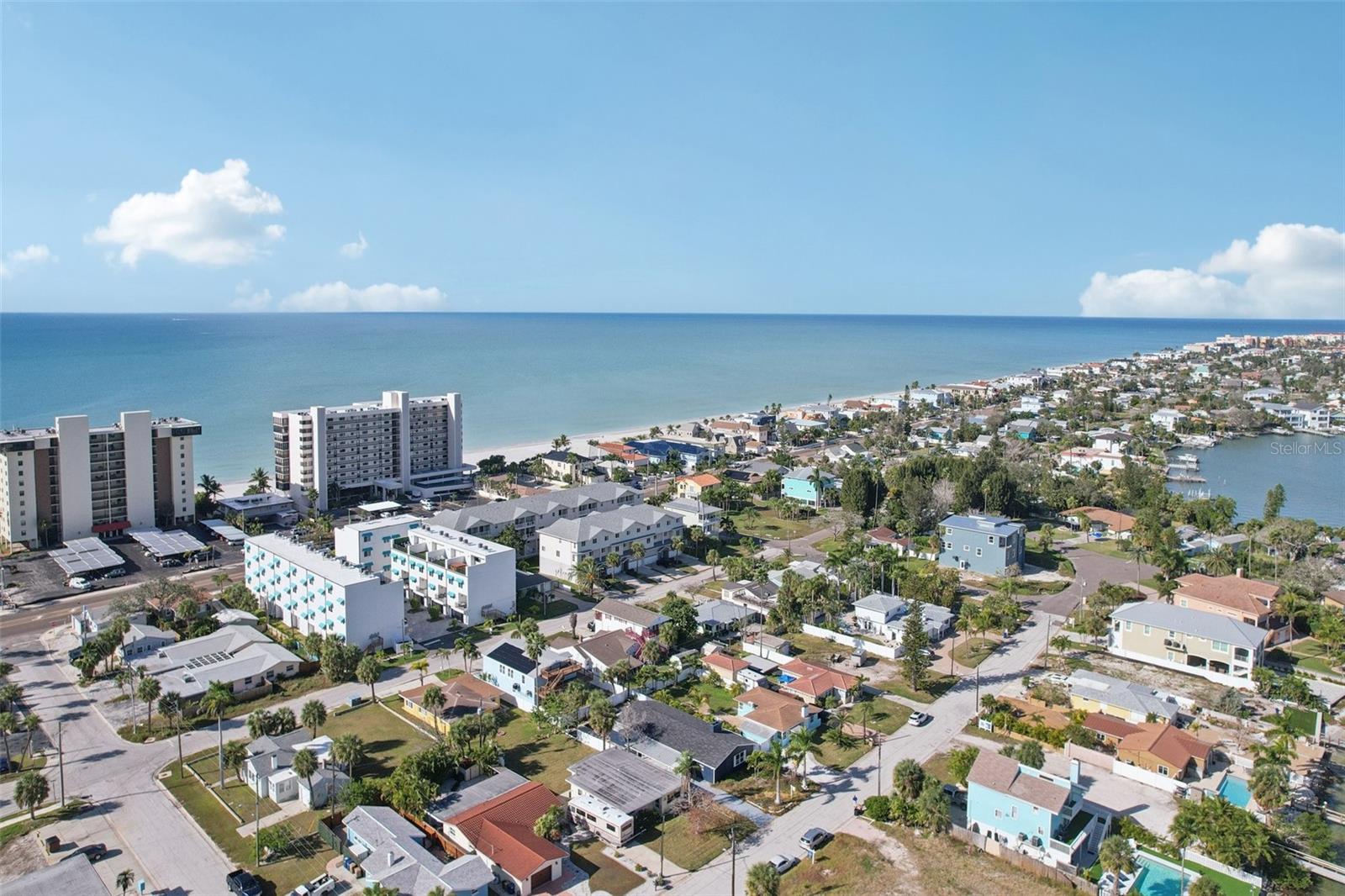 LONE PALM BEACH 4TH ADD - Residential