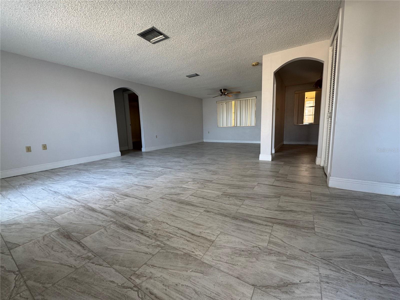 REGENCY PARK - Residential