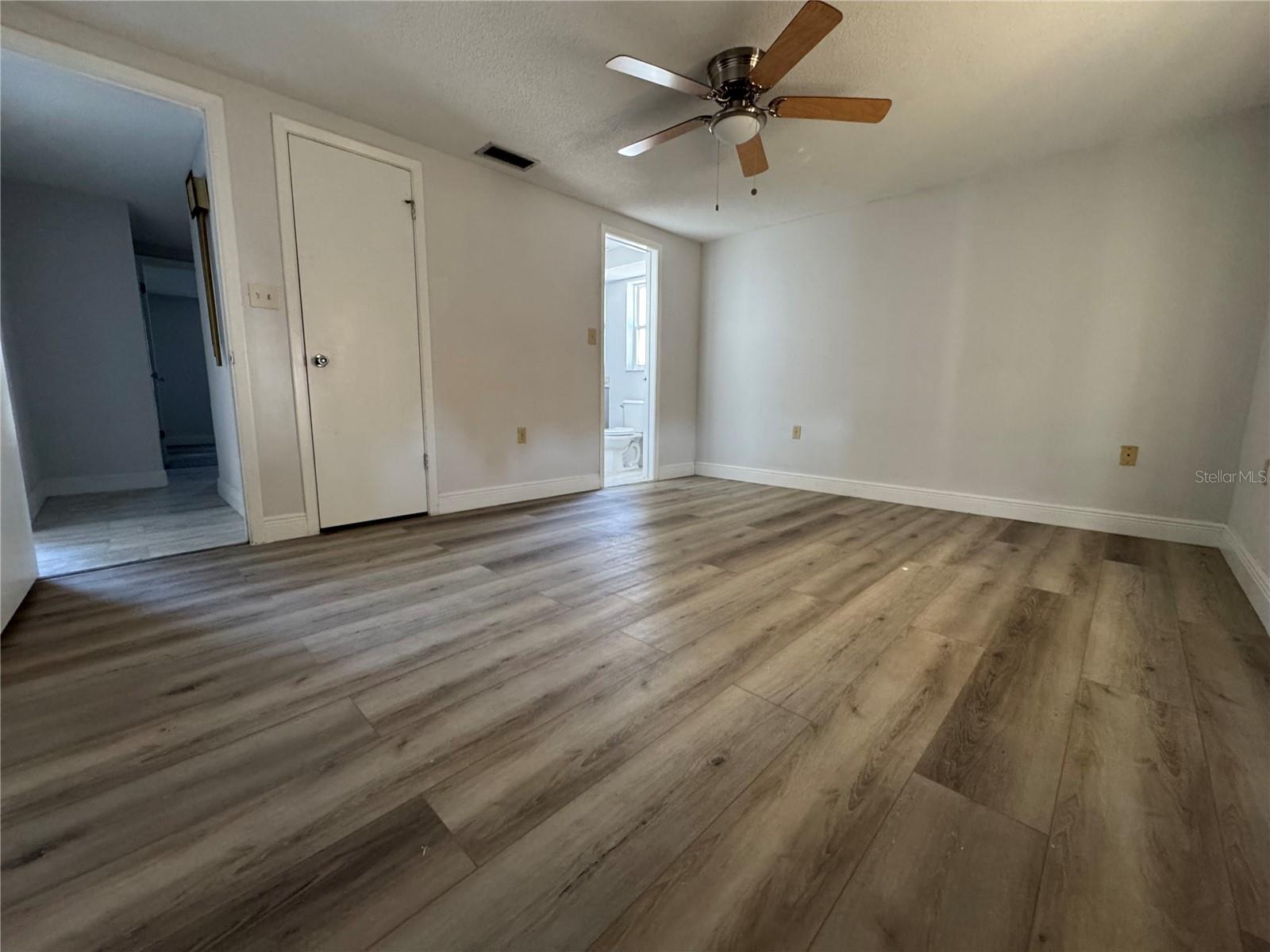 REGENCY PARK - Residential