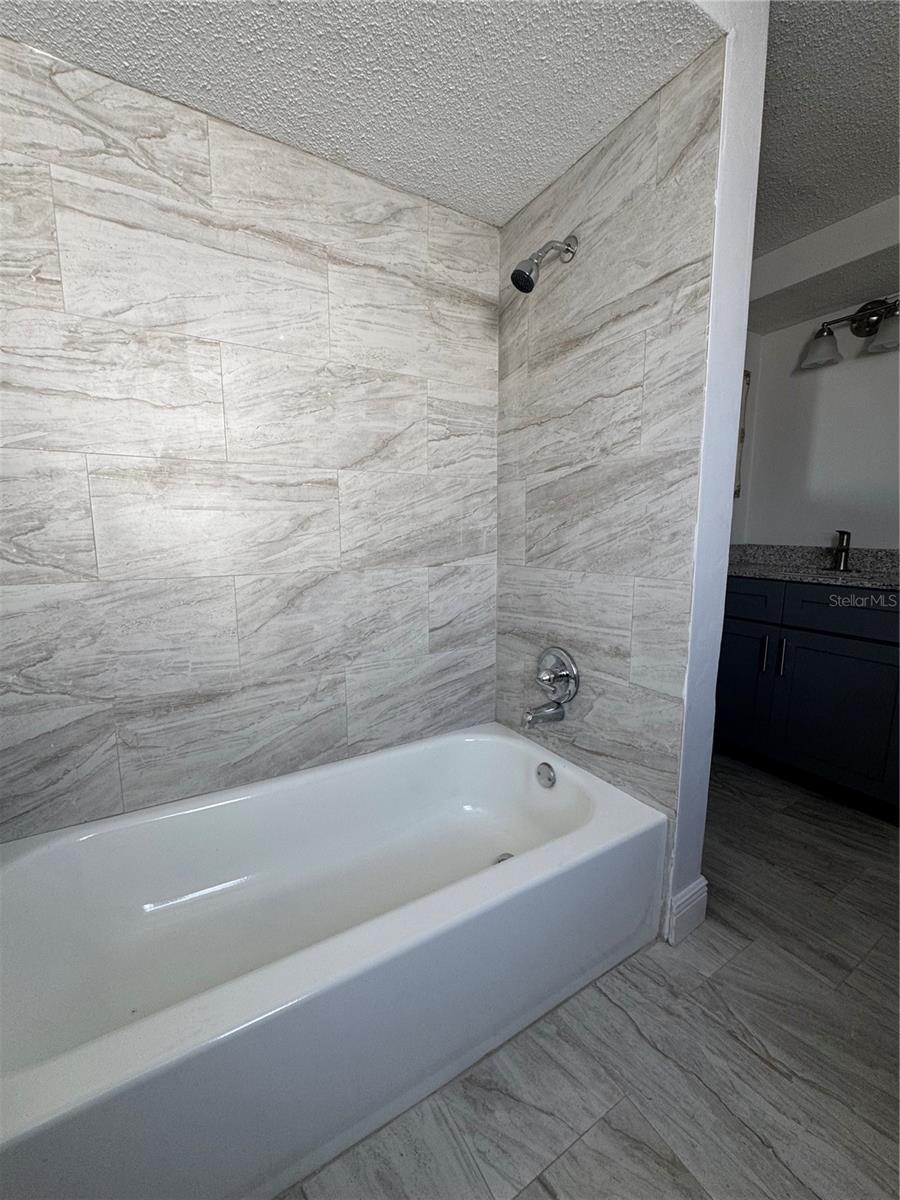 REGENCY PARK - Residential