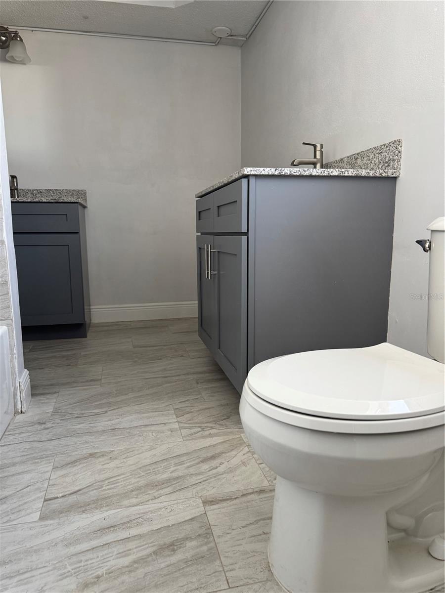 REGENCY PARK - Residential