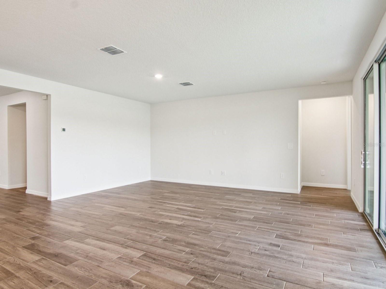 TWO RIVERS - Residential