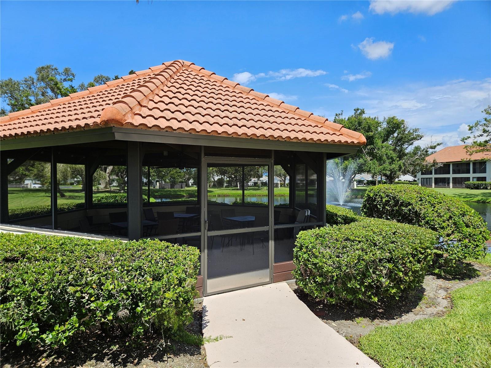 ESTANCIAS OF CAPRI ISLES - Residential Lease