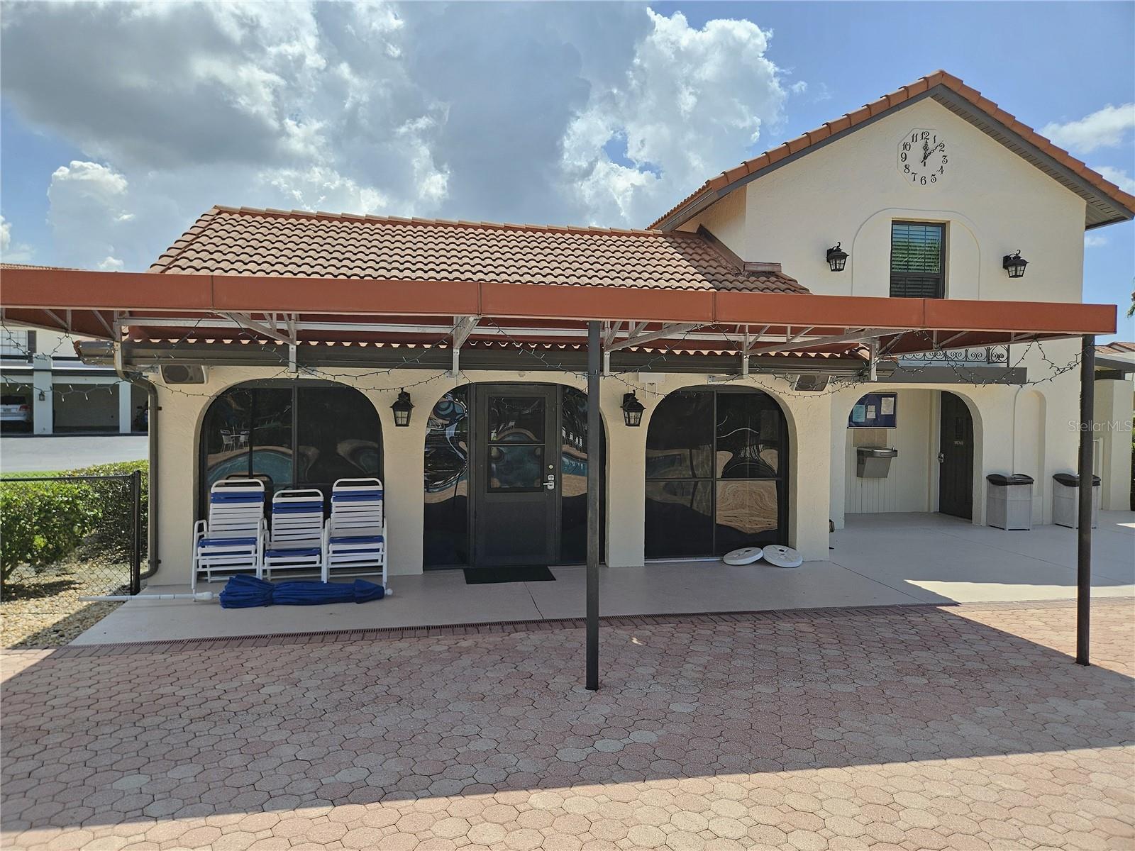 ESTANCIAS OF CAPRI ISLES - Residential Lease
