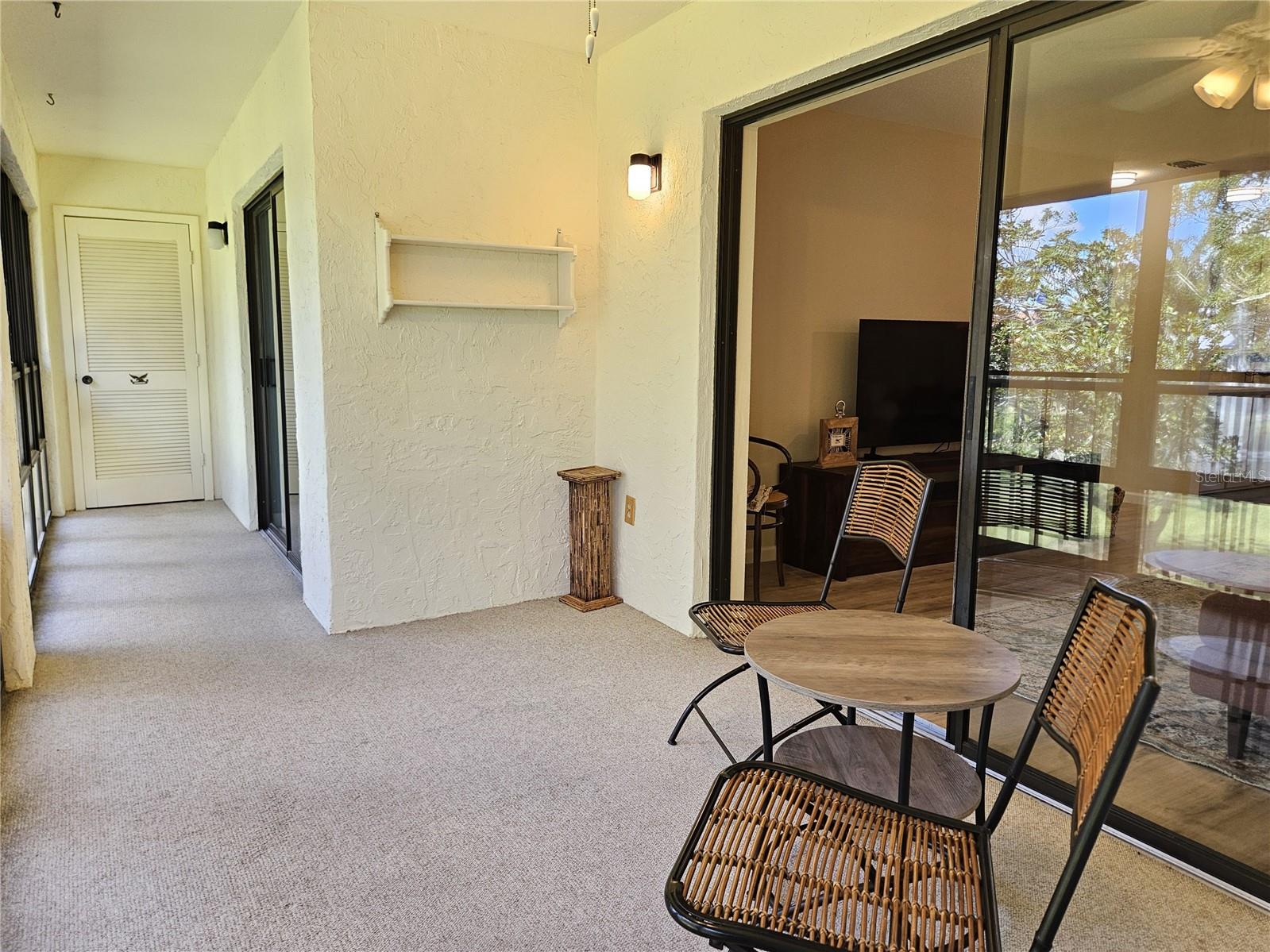 ESTANCIAS OF CAPRI ISLES - Residential Lease