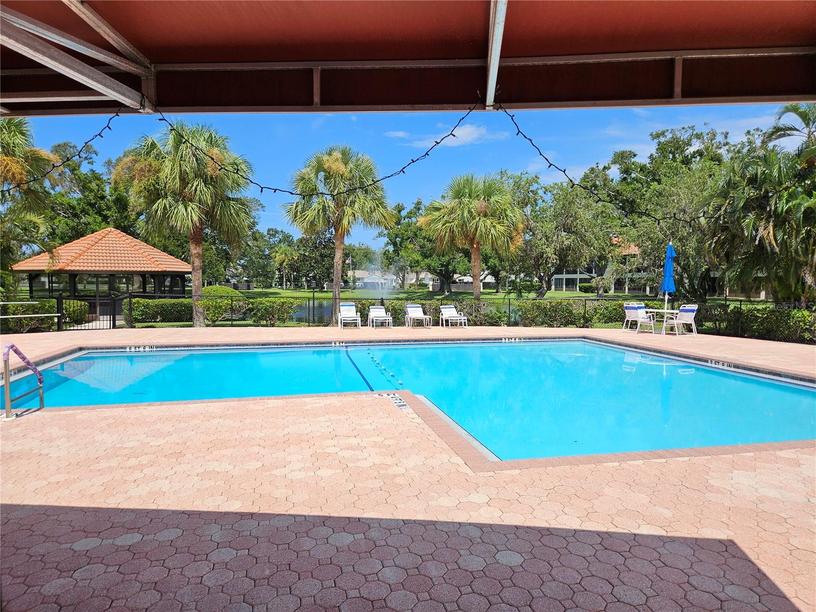 ESTANCIAS OF CAPRI ISLES - Residential Lease