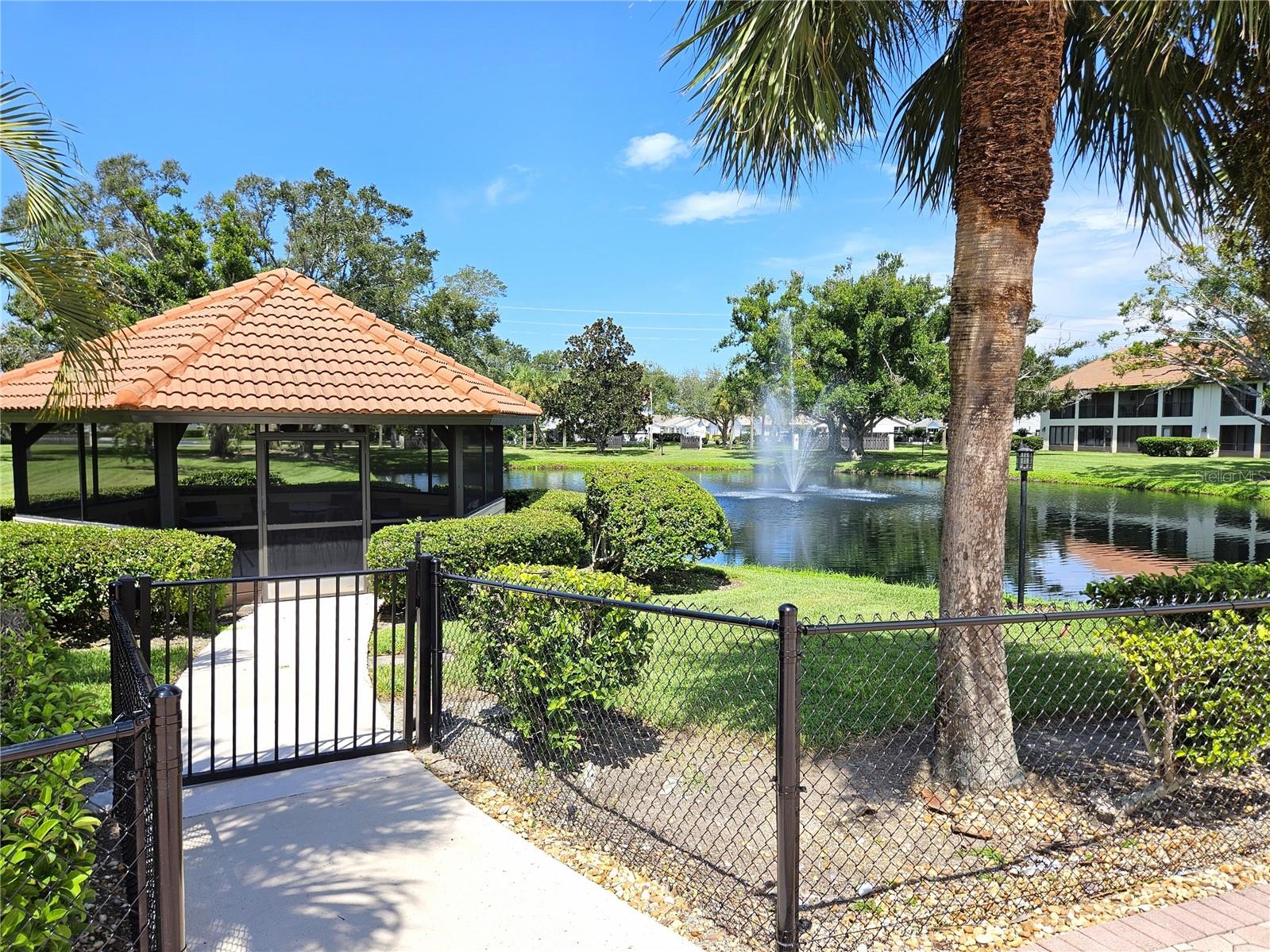 ESTANCIAS OF CAPRI ISLES - Residential Lease