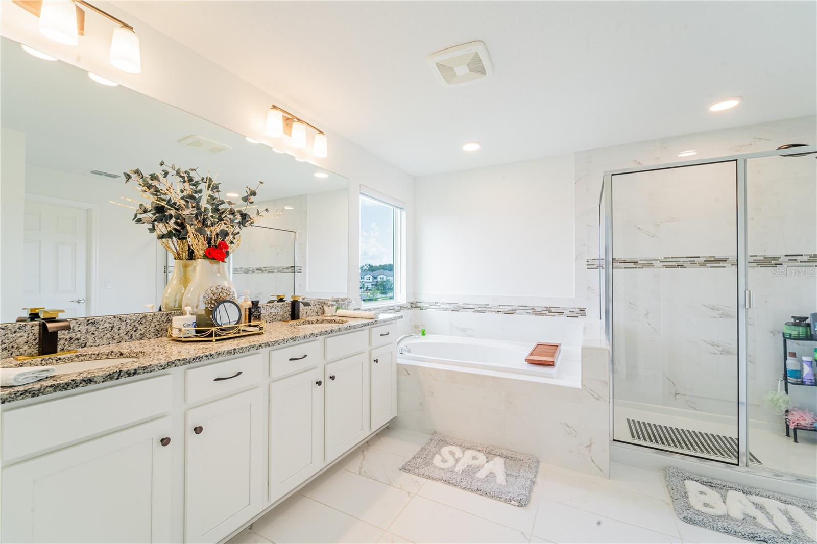 WHISPERING OAKS PRESERVE PH 2 - Residential
