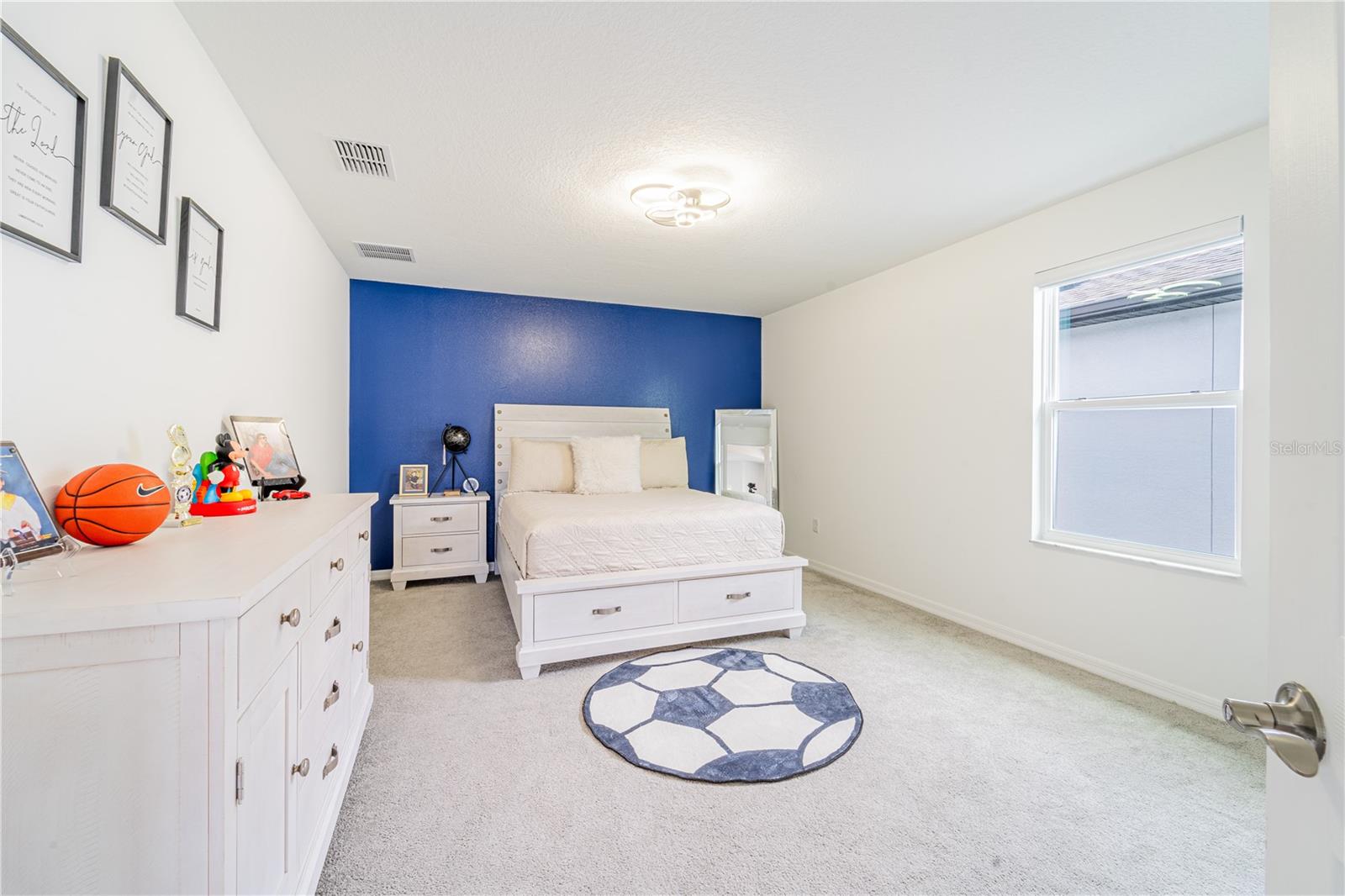 WHISPERING OAKS PRESERVE PH 2 - Residential