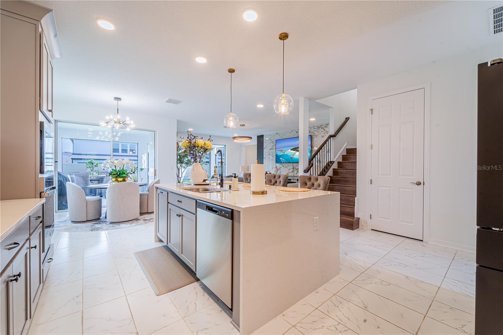 WHISPERING OAKS PRESERVE PH 2 - Residential