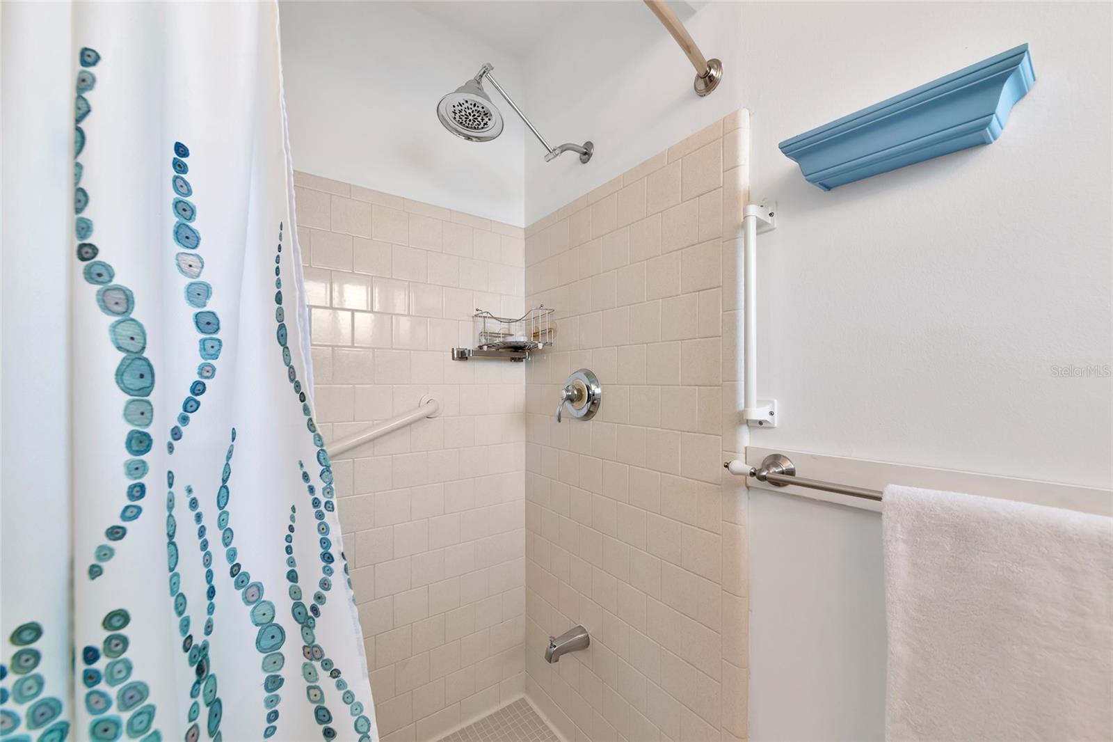 STRATHMORE VILLA SEC 09 - Residential